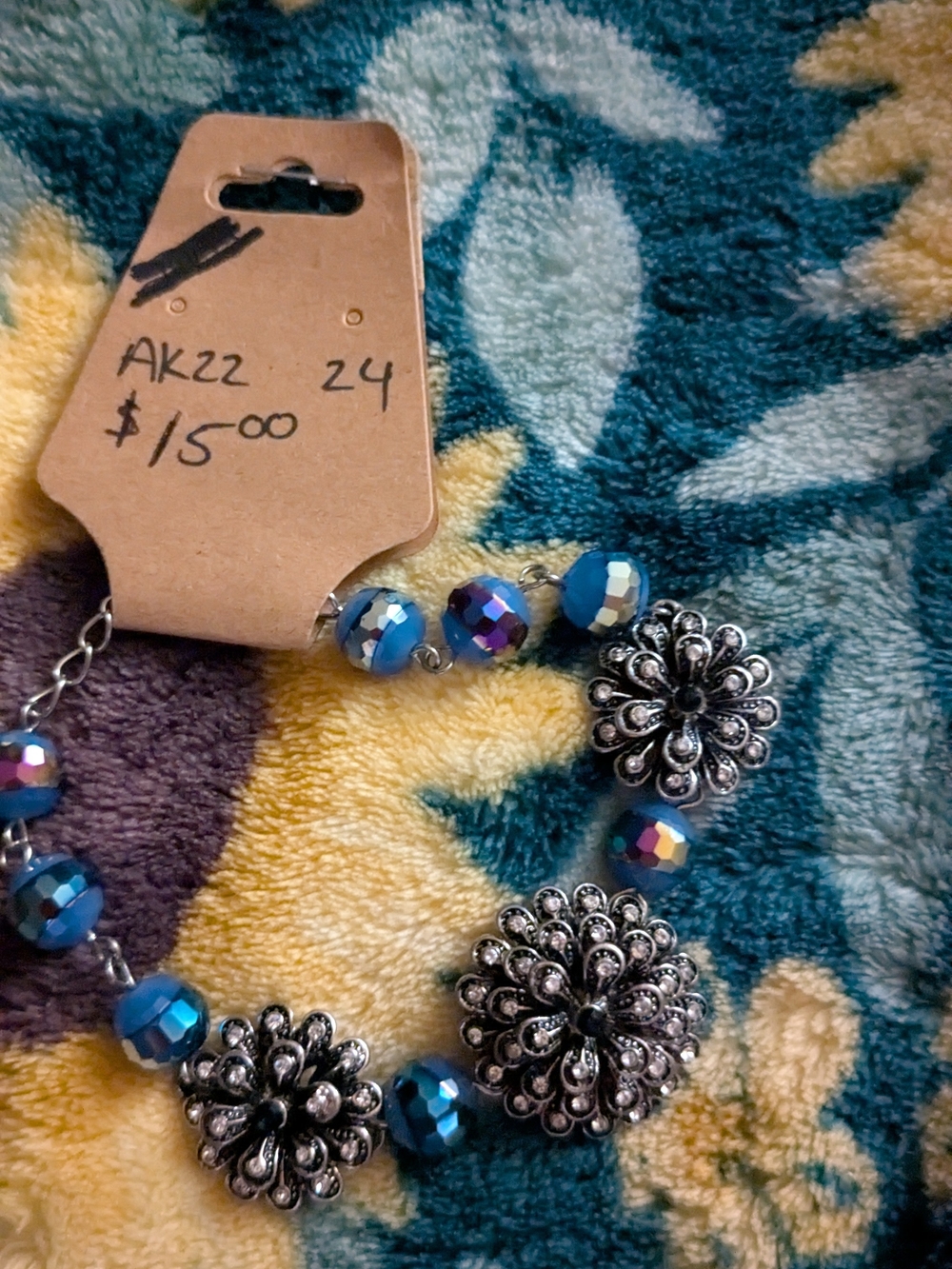Blue Beaded Floral Accent Bracelet - Unbranded